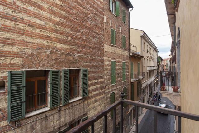 Apartament Deluxe Quattro Spade Verona Eksteriør bilde